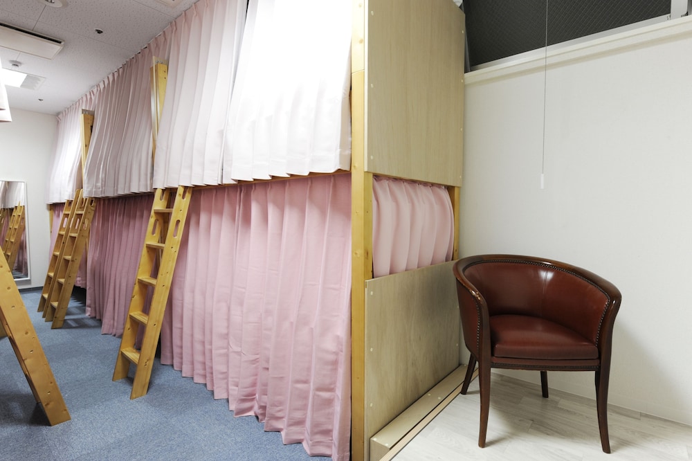 隠れ家 酒BARでの宿泊 HOSTEL EBISUTEI SOUZOU WITH SAKE BAR 大阪