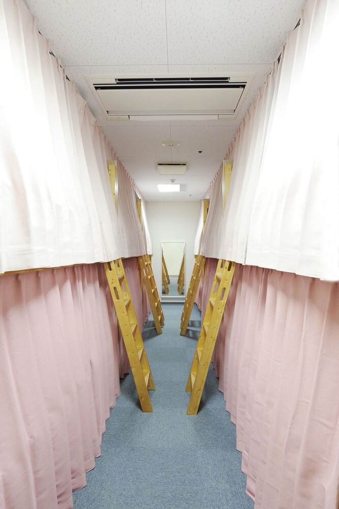 隠れ家 酒BARでの宿泊 HOSTEL EBISUTEI SOUZOU WITH SAKE BAR 大阪