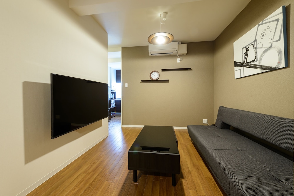 SHIKI HOMES 胡桃 大阪
