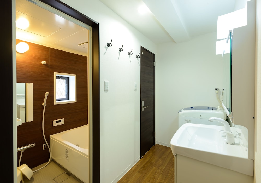 SHIKI HOMES 胡桃 大阪