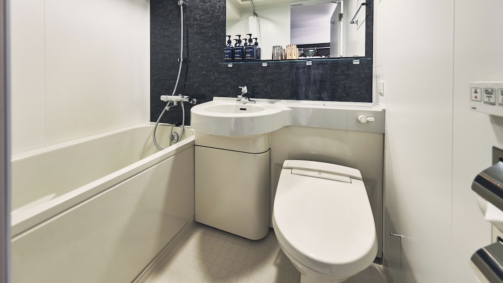 GARNER HOTEL 大阪本町御堂筋 バイ IHG 大阪