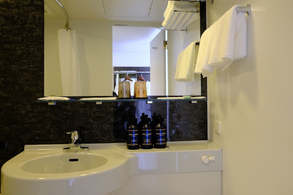 GARNER HOTEL 大阪本町北船場 バイ IHG 大阪