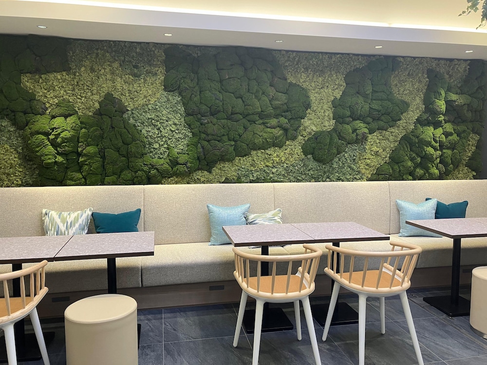 GARNER HOTEL 大阪本町北船場 バイ IHG 大阪