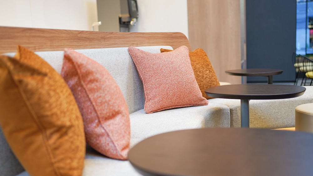 GARNER HOTEL 大阪本町北船場 バイ IHG 大阪