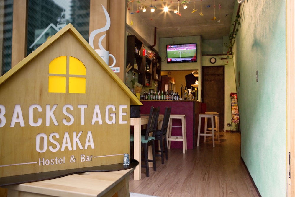バックステージ 大阪 ホステル & バー 大阪