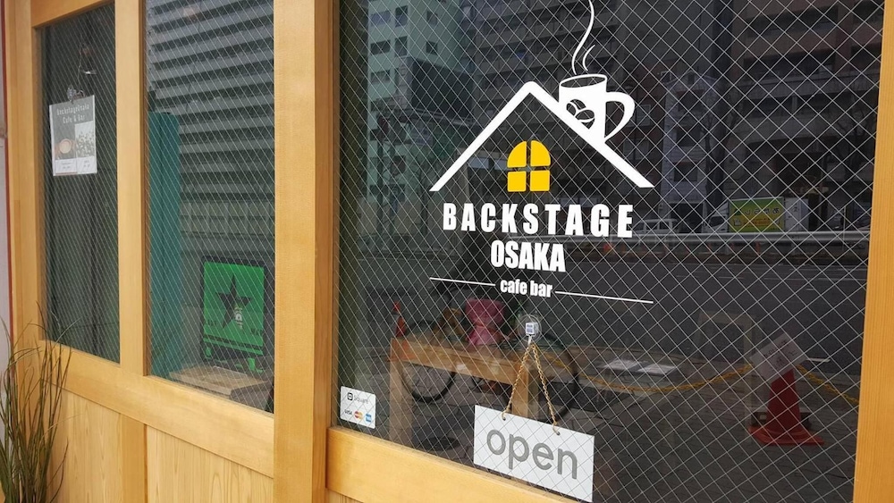 バックステージ 大阪 ホステル & バー 大阪