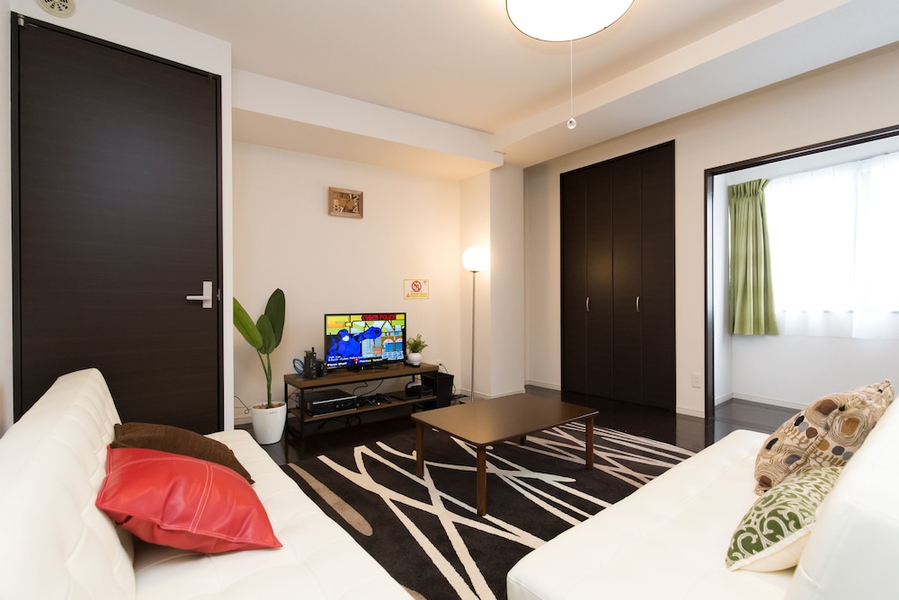 JOSTAR HOUSE 402 大阪