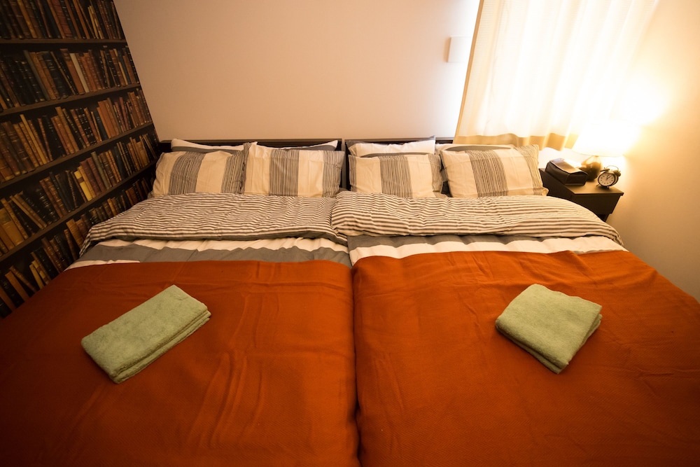JOSTAR HOUSE 402 大阪