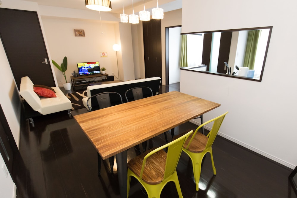 JOSTAR HOUSE 402 大阪
