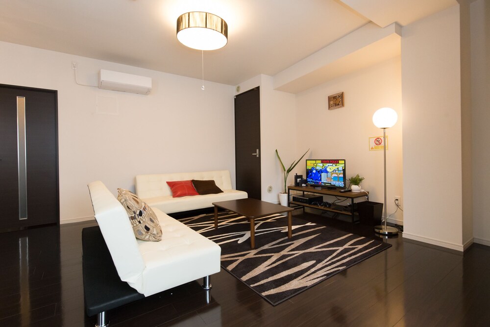 JOSTAR HOUSE 402 大阪