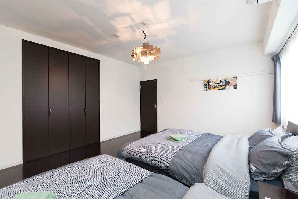 JOSTAR HOUSE 402 大阪