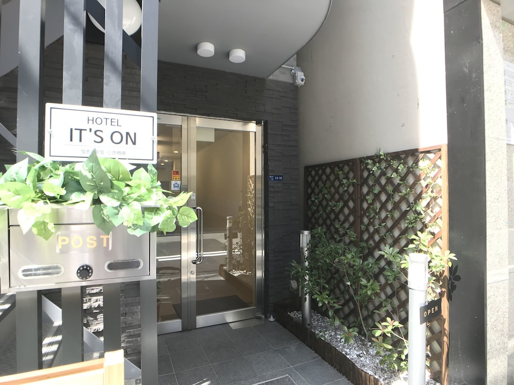 HOTEL IT'S ON 大阪