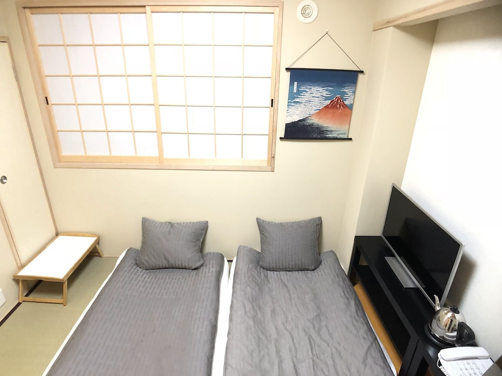 HOTEL IT'S ON 大阪