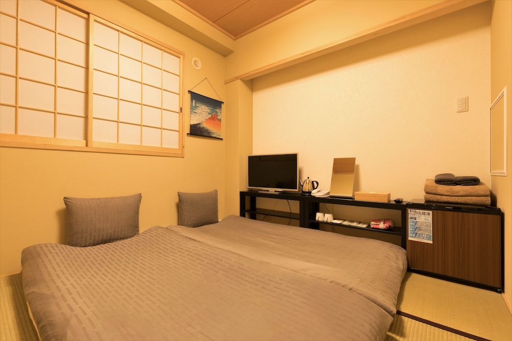 HOTEL IT'S ON 大阪