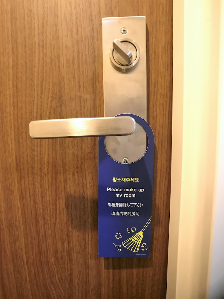 HOTEL IT'S ON 大阪