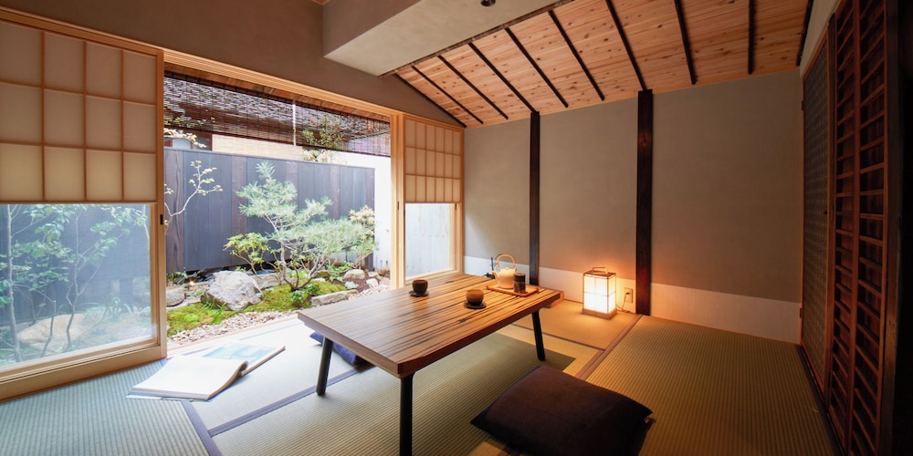 SAKAINOMA 熊 大阪