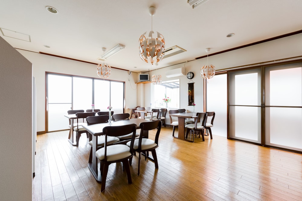 YOLEE GUEST HOUSE 大阪