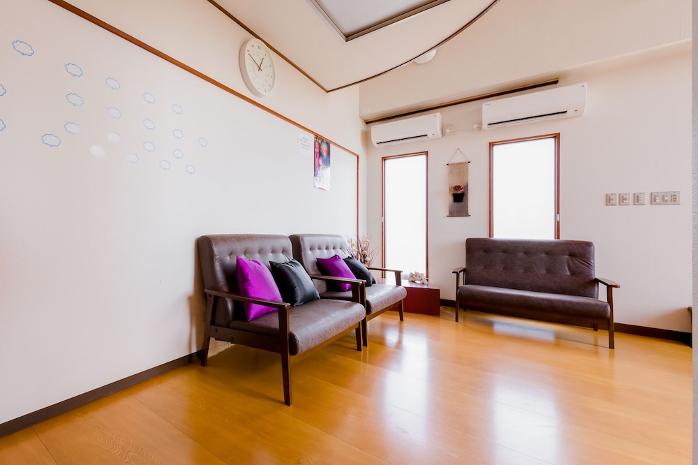 YOLEE GUEST HOUSE 大阪