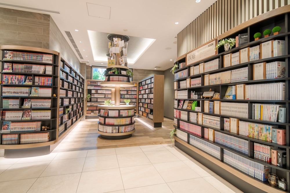 クインテッサホテル大阪心斎橋 COMIC & BOOKS 大阪