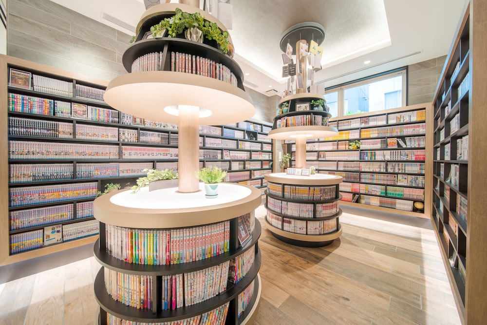 クインテッサホテル大阪心斎橋 COMIC & BOOKS 大阪