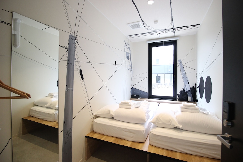 YOLO HOTEL MUSEUM 大阪