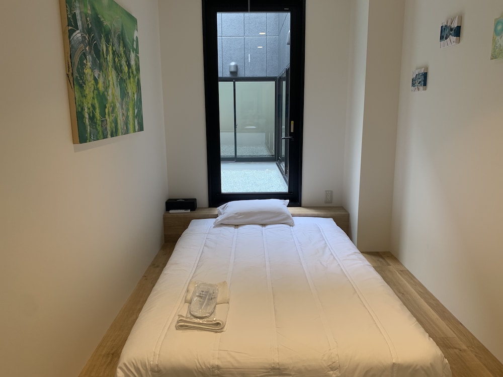 YOLO HOTEL MUSEUM 大阪