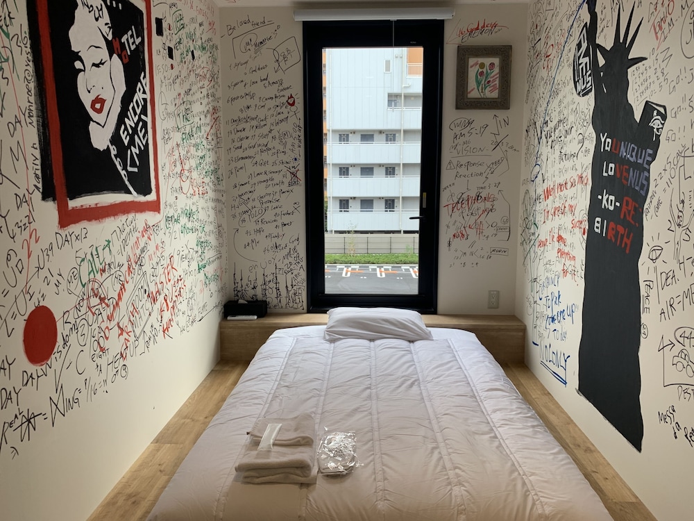 YOLO HOTEL MUSEUM 大阪