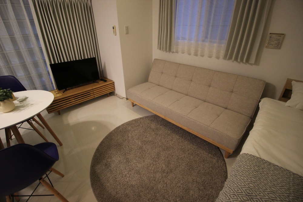 KW レジデンス堺筋本町 大阪