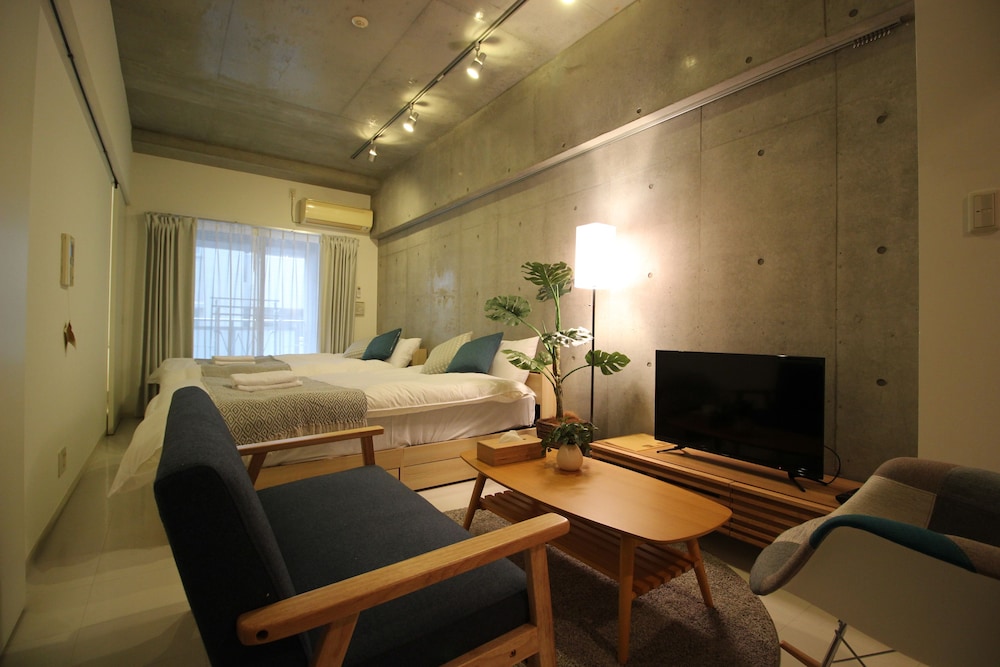 KW レジデンス堺筋本町 大阪