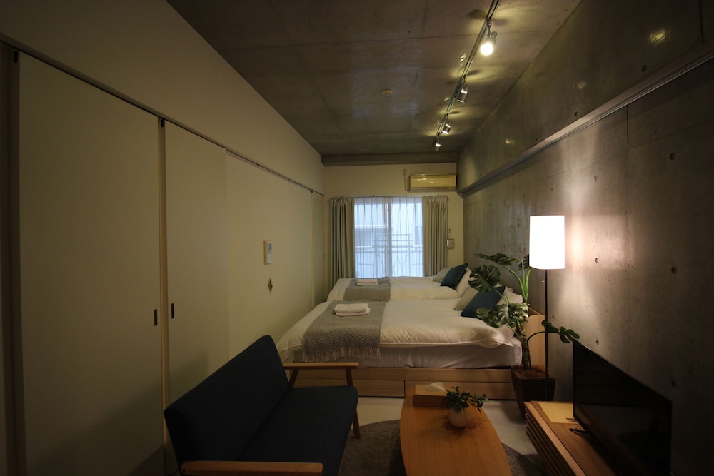 KW レジデンス堺筋本町 大阪