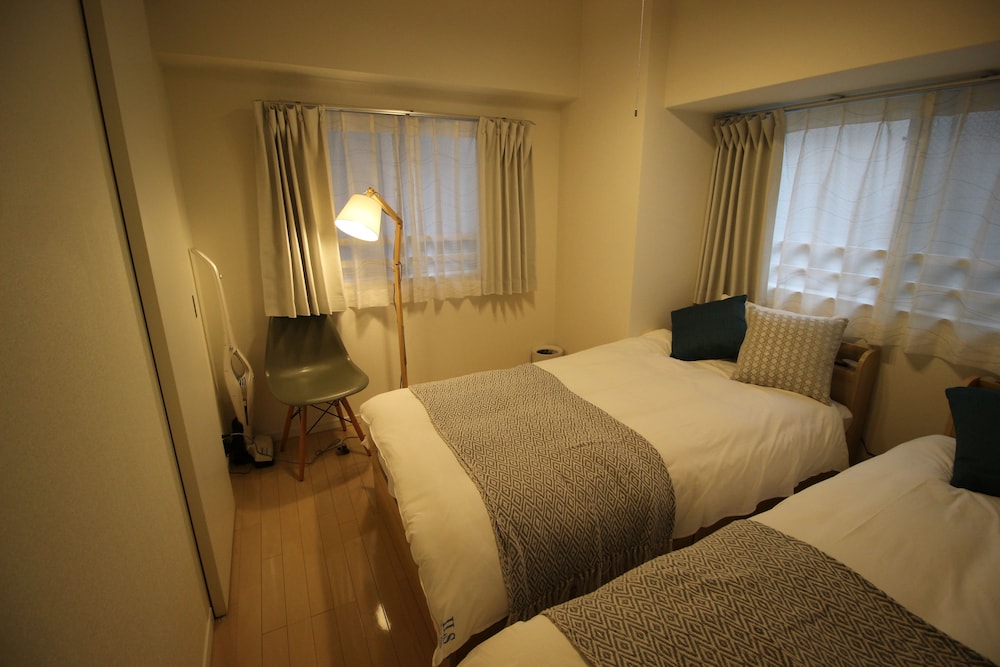 KW レジデンス堺筋本町 大阪
