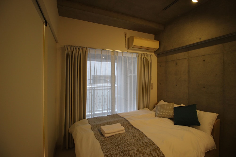 KW レジデンス堺筋本町 大阪