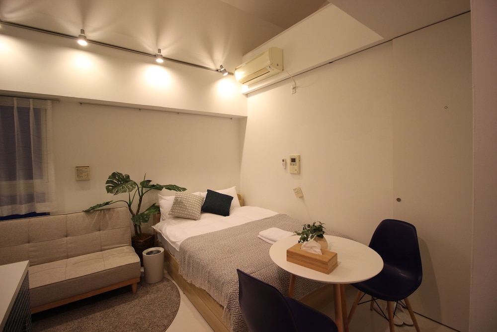 KW レジデンス堺筋本町 大阪