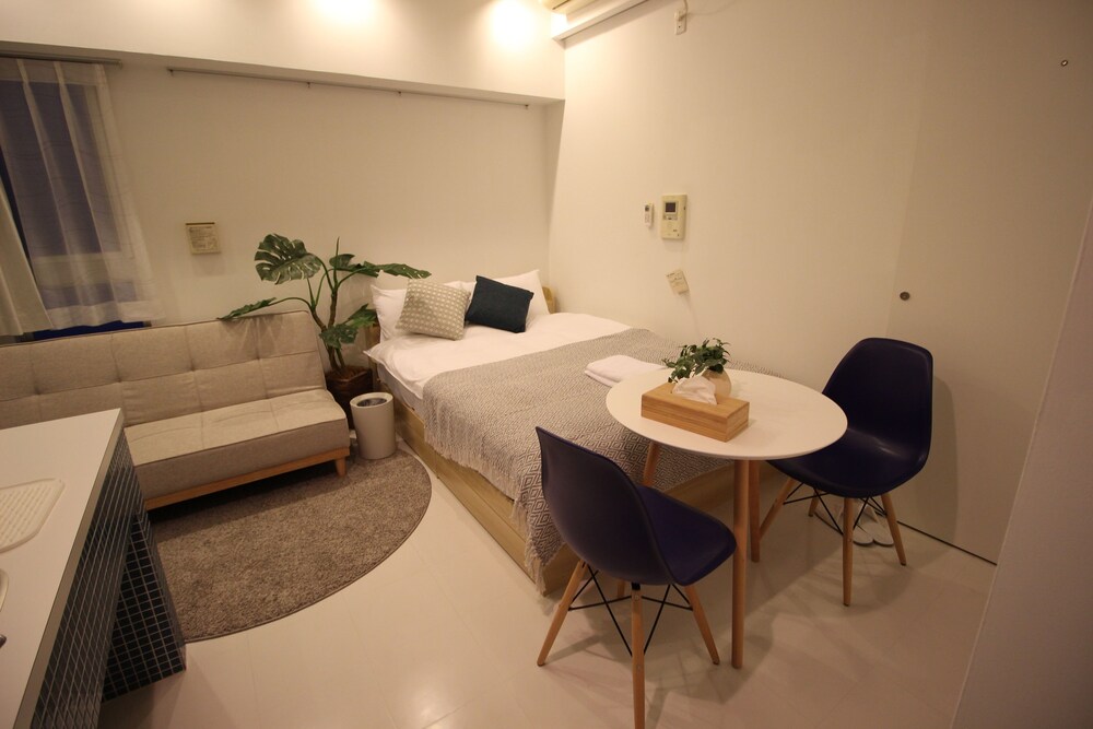 KW レジデンス堺筋本町 大阪