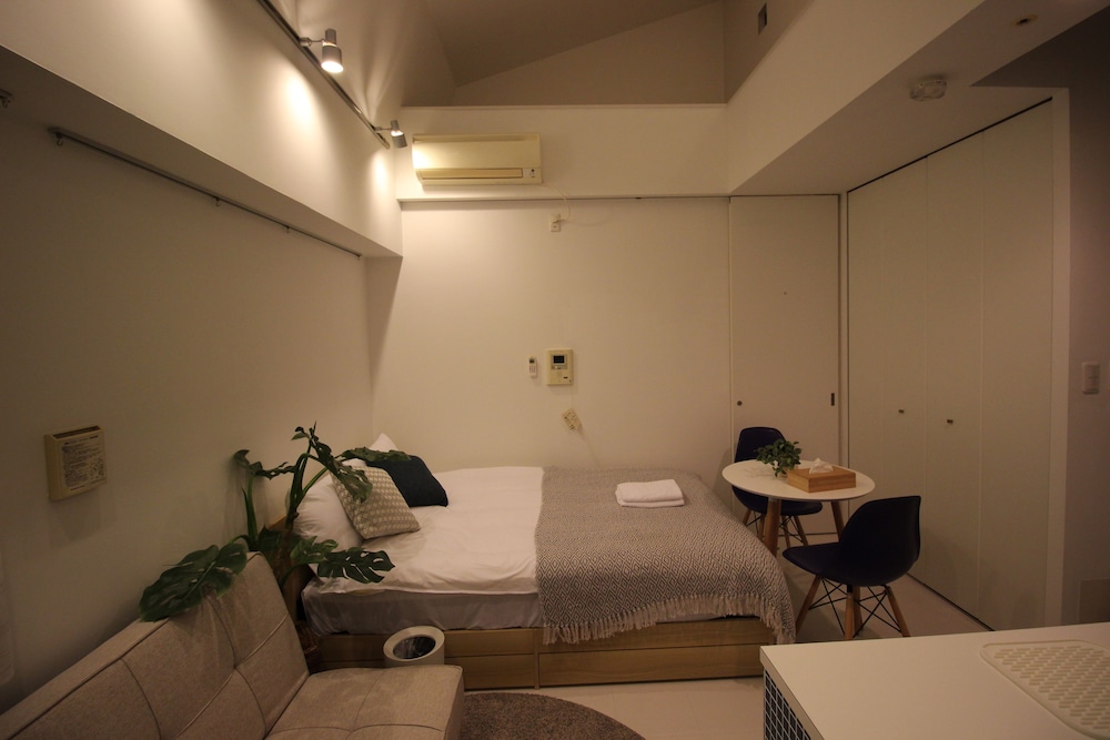 KW レジデンス堺筋本町 大阪