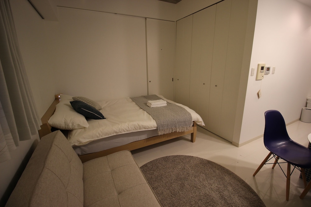 KW レジデンス堺筋本町 大阪