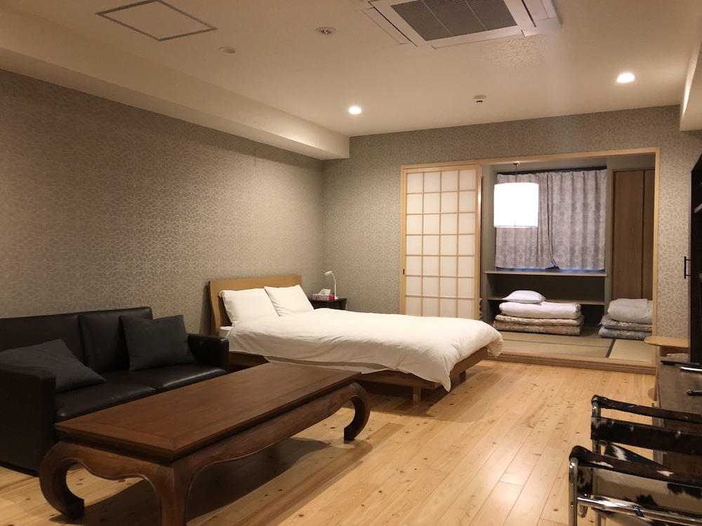 SHIMANOUCHI LUXURY APARTMENT 大阪