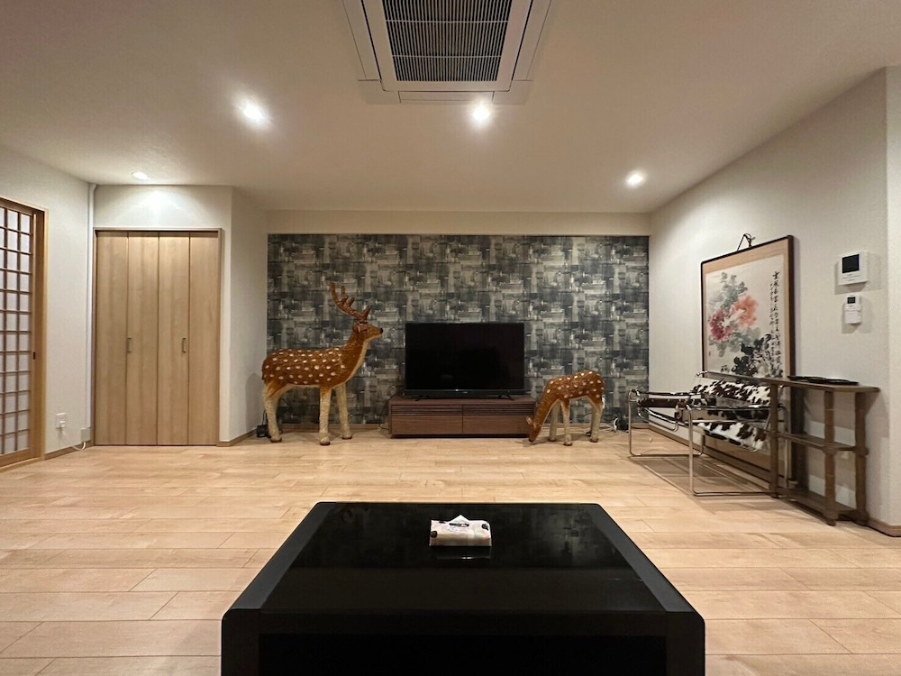 SHIMANOUCHI LUXURY APARTMENT 大阪