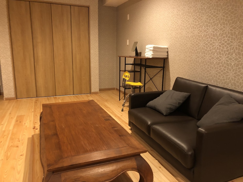 SHIMANOUCHI LUXURY APARTMENT 大阪