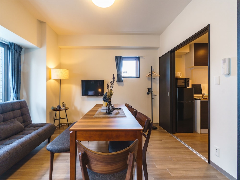 IKIDANE RESIDENTIAL HOTEL 島之内 大阪