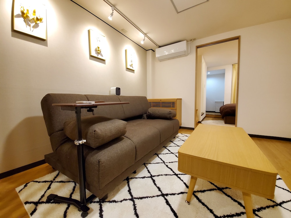 SAKURANOMIYA HOTEL-SELF SERVICE 大阪