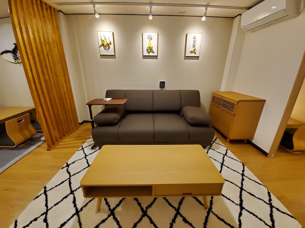 SAKURANOMIYA HOTEL-SELF SERVICE 大阪