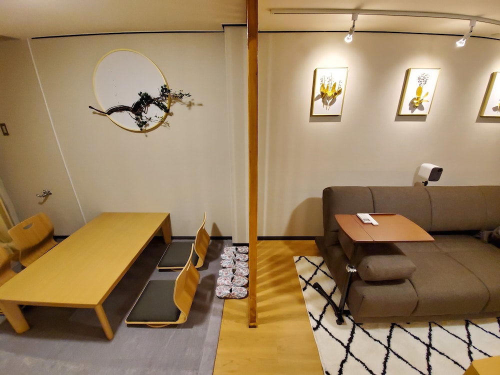 SAKURANOMIYA HOTEL-SELF SERVICE 大阪
