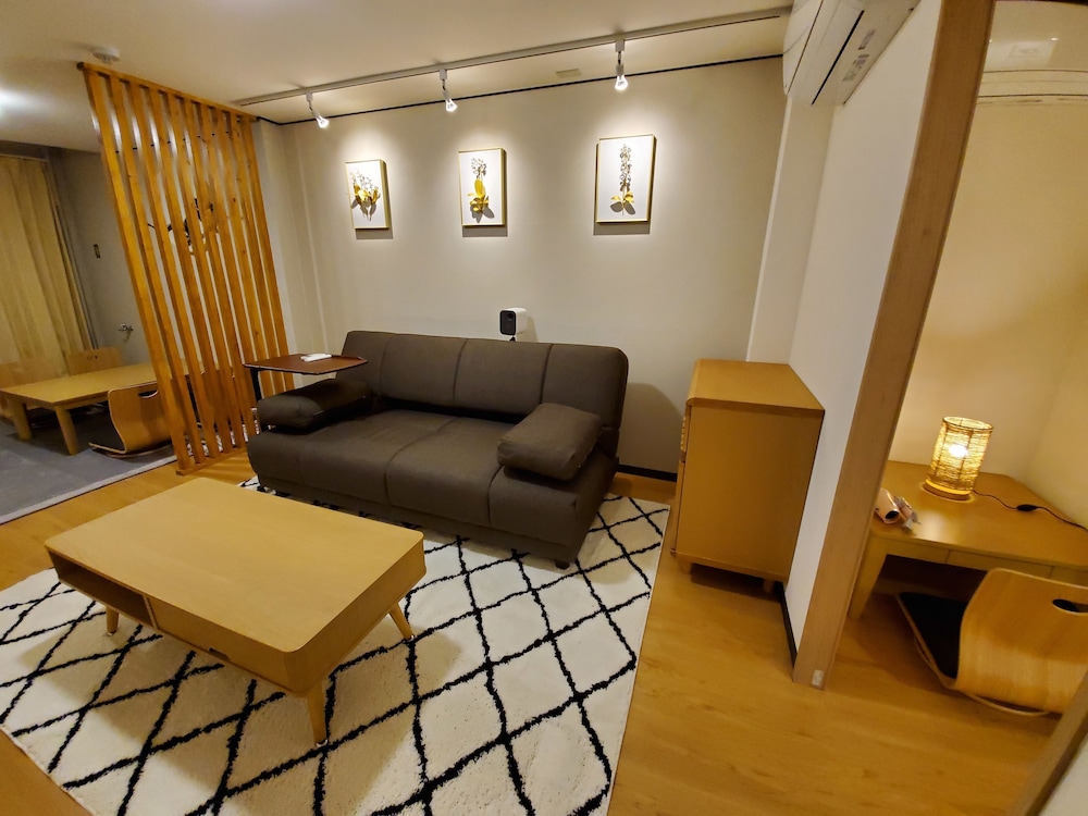 SAKURANOMIYA HOTEL-SELF SERVICE 大阪