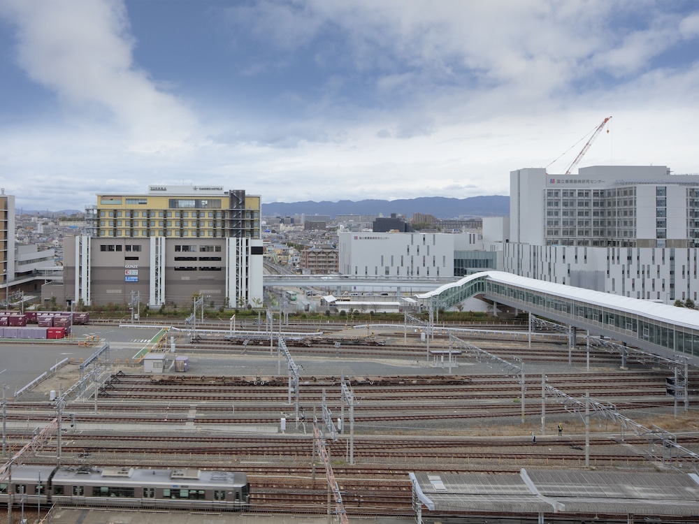 カンデオ ホテルズ 大阪 岸辺 大阪
