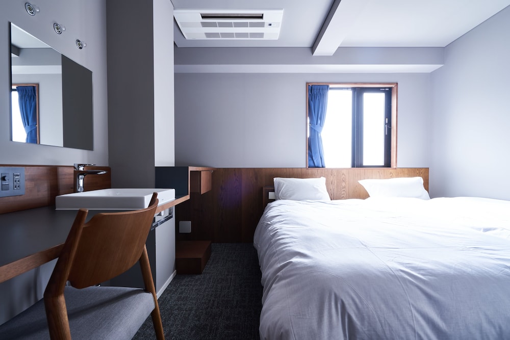 &AND HOSTEL NAMBA 大阪