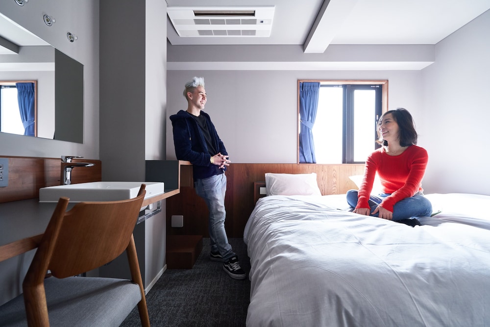 &AND HOSTEL NAMBA 大阪