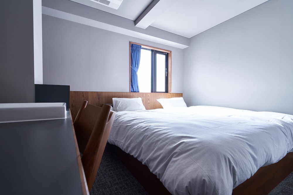 &AND HOSTEL NAMBA 大阪