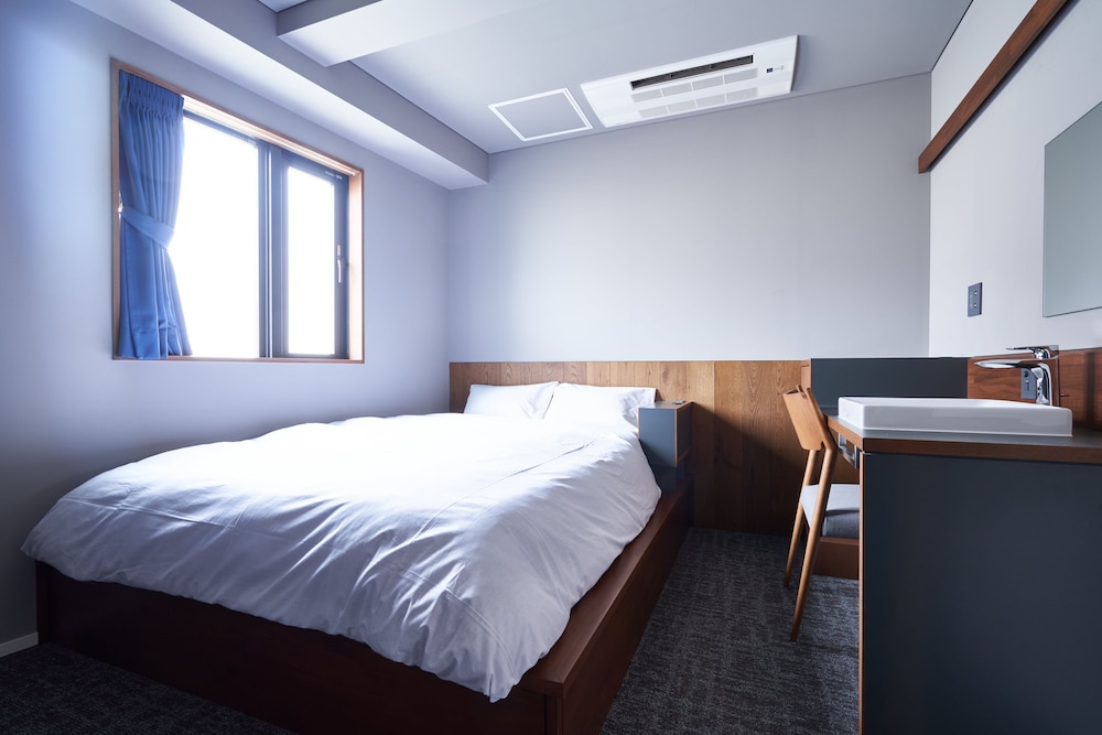 &AND HOSTEL NAMBA 大阪