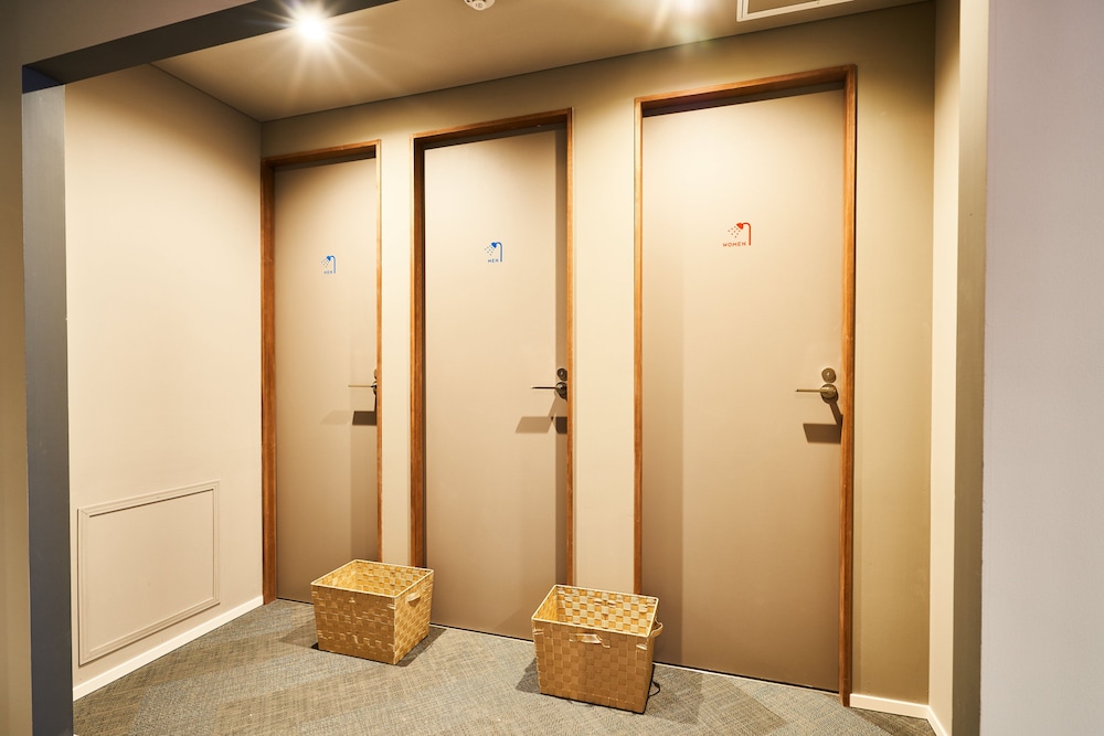 &AND HOSTEL NAMBA 大阪